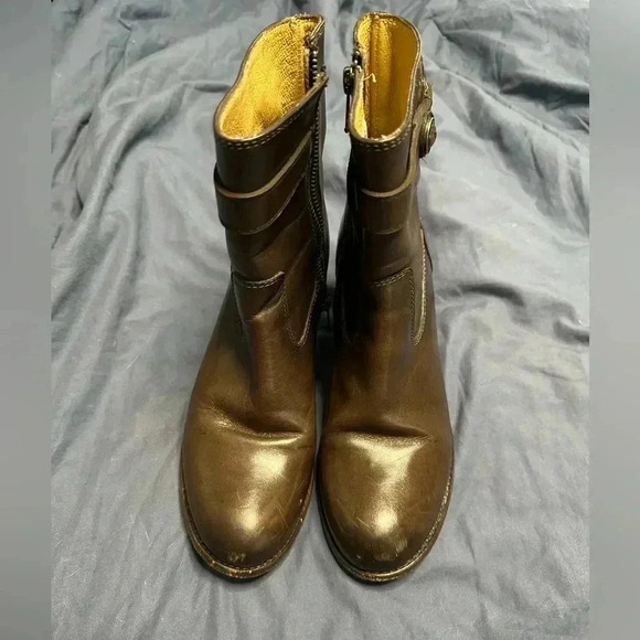 Frye Malorie Short Boots - Picture 8 of 8